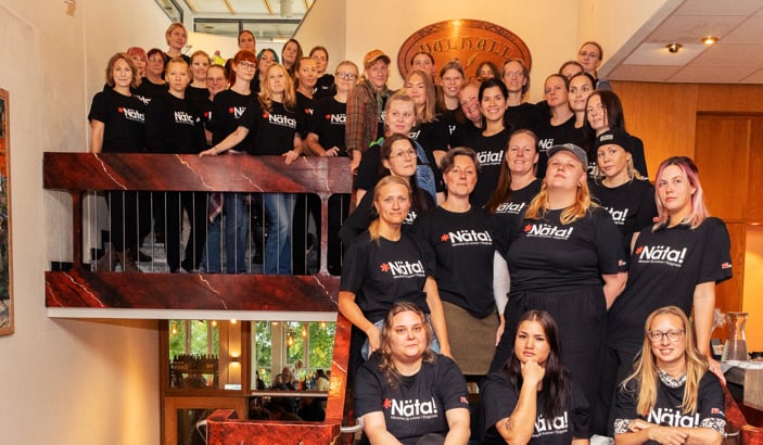 Gruppbild på kvinnliga byggnadsarbetare som deltar på NÄTA träff i Sverige